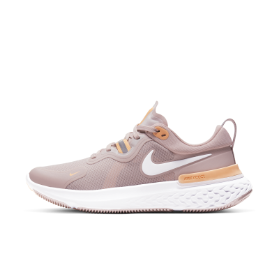nike sportswear react