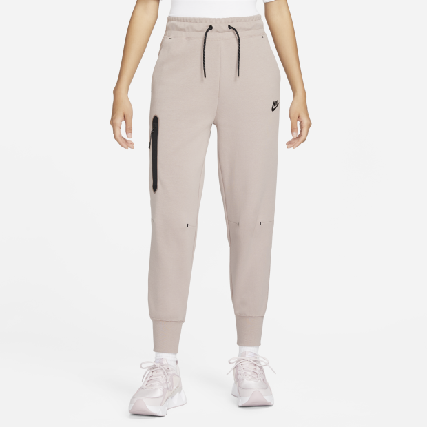 nike tech for girls