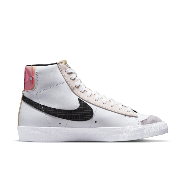 nike blazer mid women