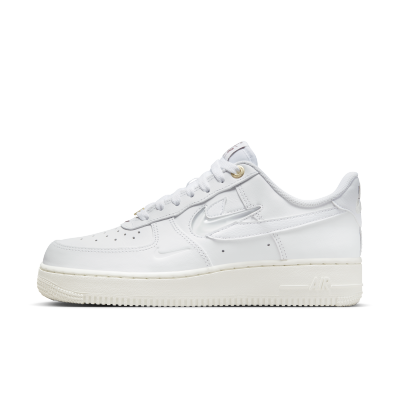 nike women's air force 1 '07 lv8