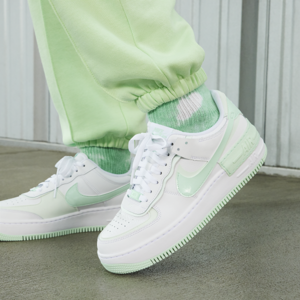 Nike Air Force 1 Shadow 女子運動鞋| Nike香港官方網上商店